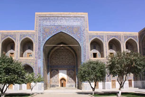 Medrese Sher-Dor